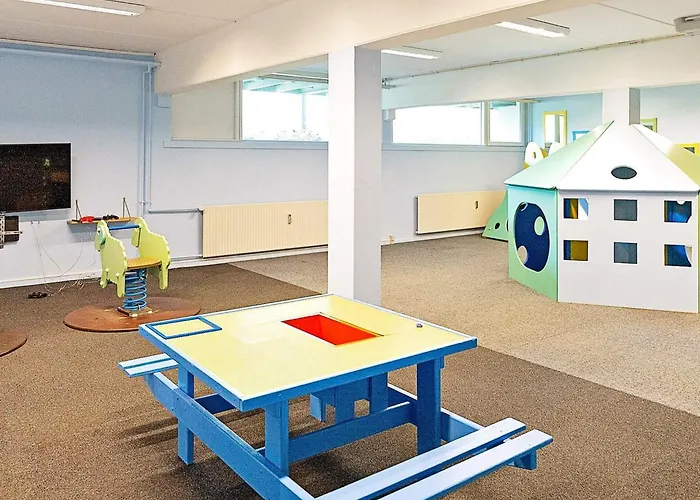 6 Person In Nyaraló *